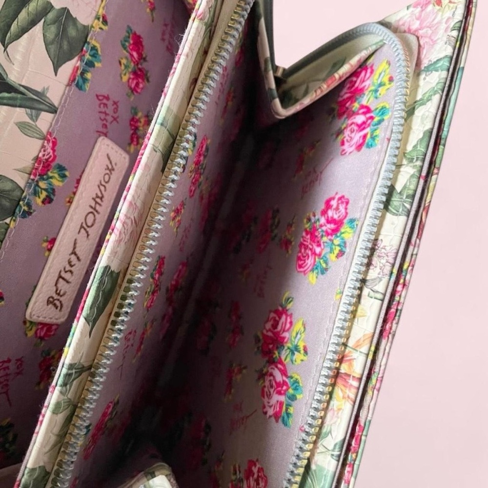 Betsey Johnson Floral Quilted Crossbody Bag - White, Green, Pink - Picture 9 of 12